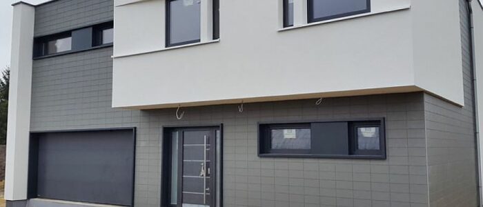 Fassade weiß grau